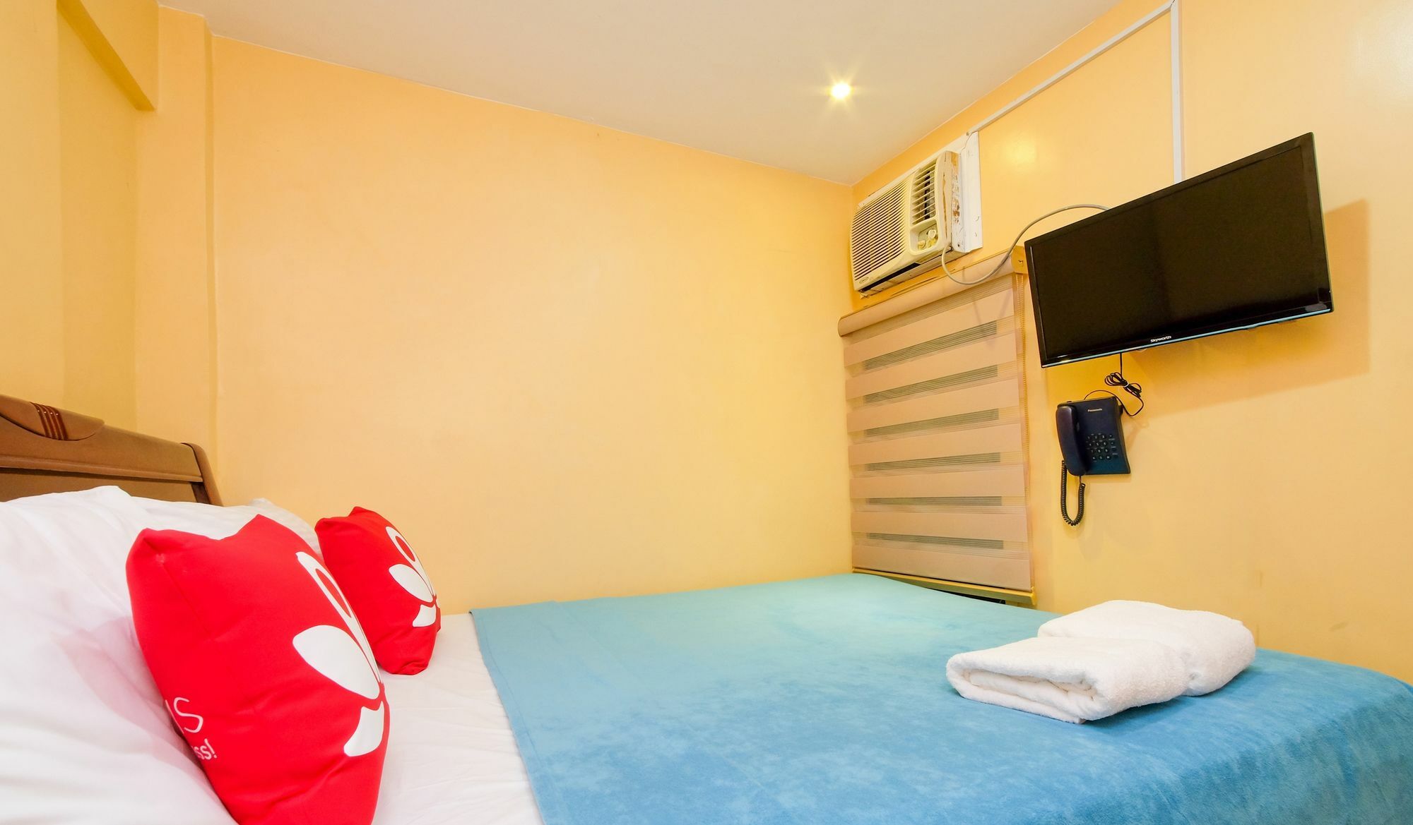 Zen Rooms Time Travellers Makati Makati City Esterno foto