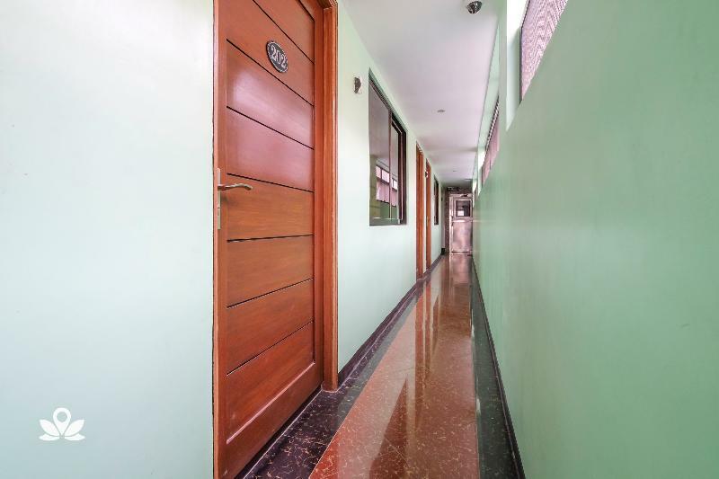 Zen Rooms Time Travellers Makati Makati City Esterno foto