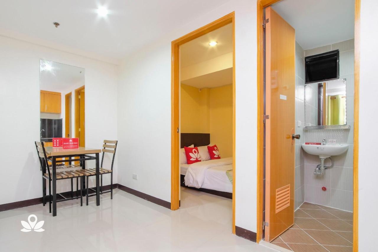 Zen Rooms Time Travellers Makati Makati City Esterno foto