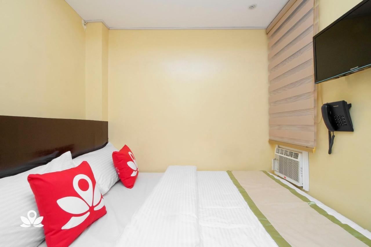 Zen Rooms Time Travellers Makati Makati City Esterno foto