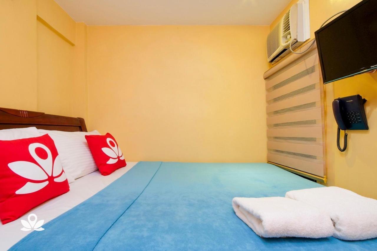 Zen Rooms Time Travellers Makati Makati City Esterno foto