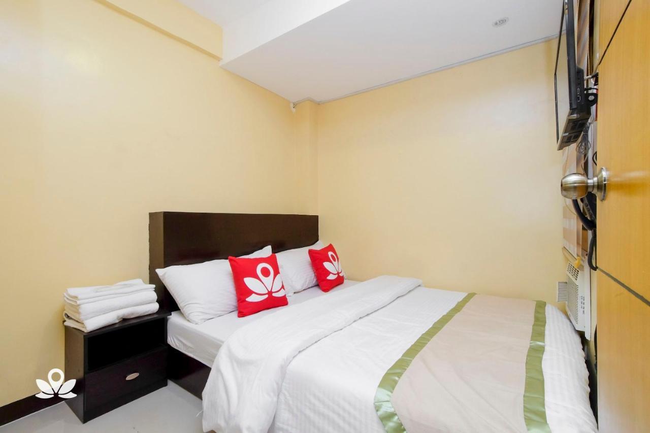 Zen Rooms Time Travellers Makati Makati City Esterno foto