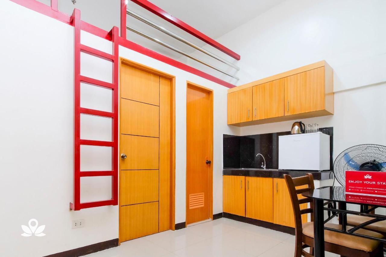 Zen Rooms Time Travellers Makati Makati City Esterno foto